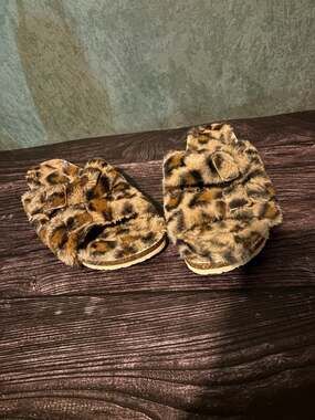 Fitory Slide Sandals Size 10 Leopard Print Faux Fur Buckle